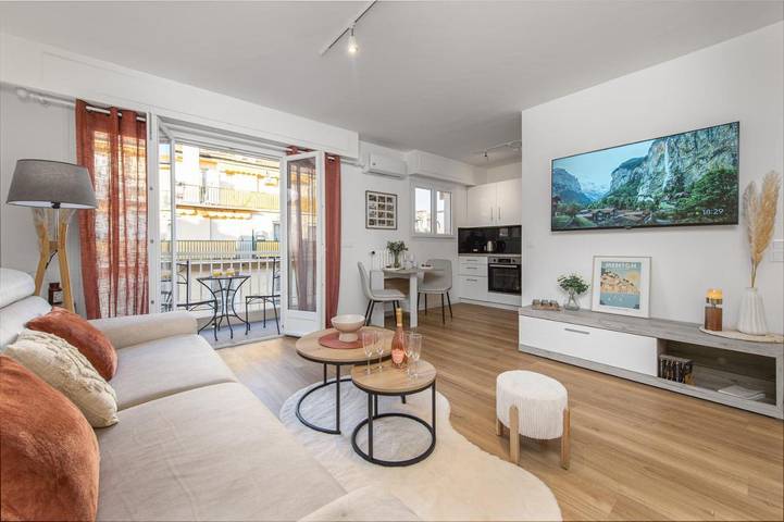 Gîte pour 2 personnes, avec Balcon ainsi que Terrasse et Vue dans Casino De Menton - 2