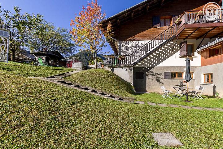 Gîte pour 3 personnes, avec Jardin dans Arêches