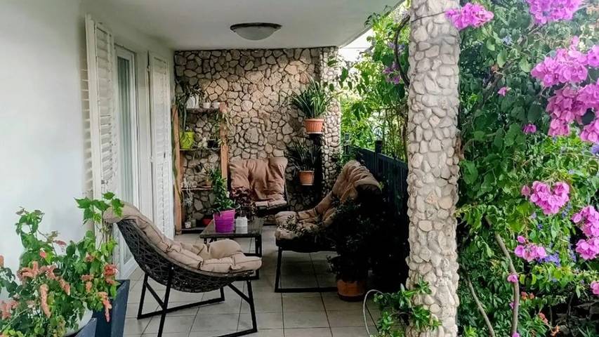 Ferienwohnung für 10 Personen, mit Terrasse, mit Haustier in Vodice