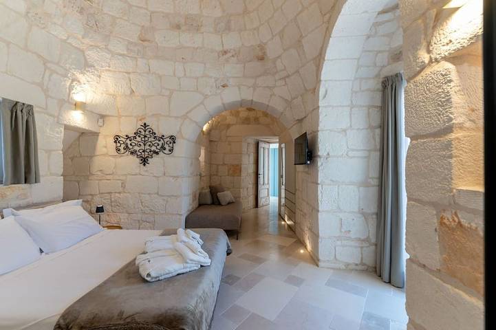 Villa a San Vito Dei Normanni con 5 camere da letto e 10 posti letto in San Vito dei Normanni, Salento