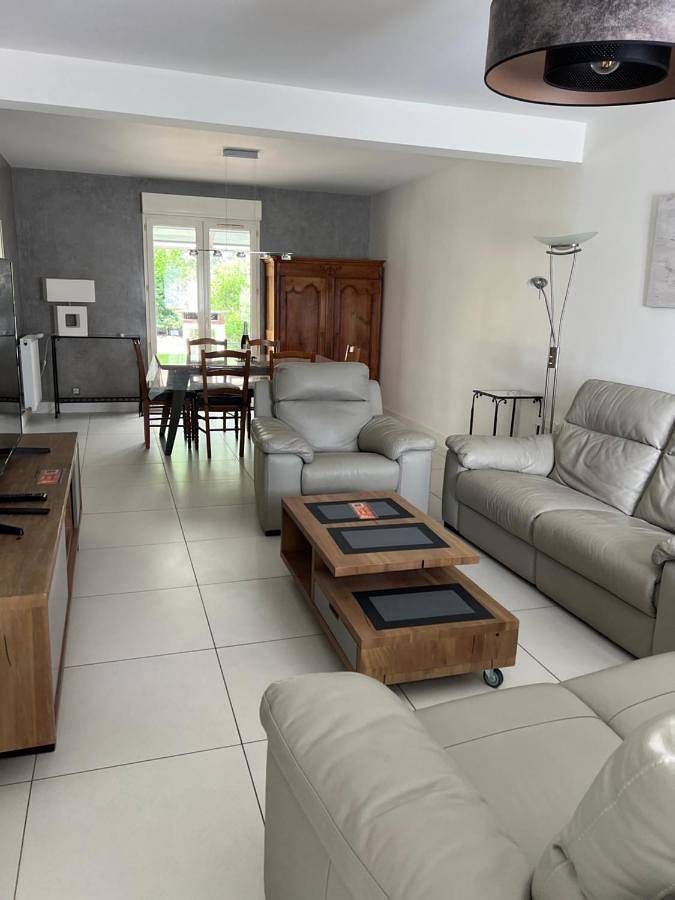 Location de vacances pour 6 personnes, avec terrasse et jardin à Les Ponts-de-Cé - 3