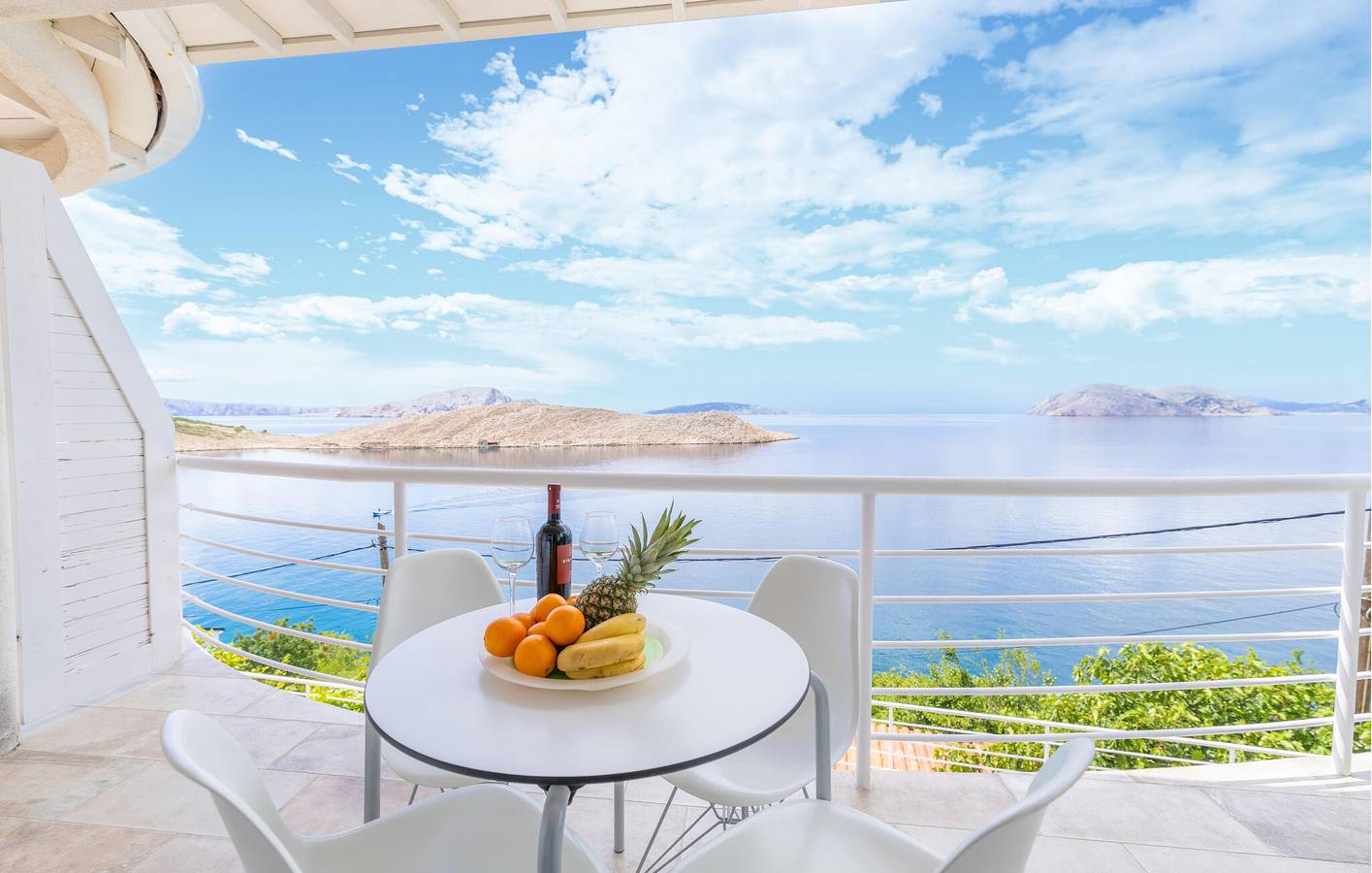 Ganze Ferienwohnung, Gemütliche Ferienwohnung mit Terrasse, Klimaanlage und WLAN – 300 m vom Strand entfernt in Jablanac, Kvarner Festland