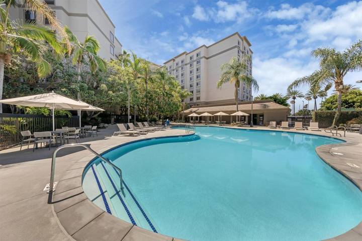Resort para 4 personas, con jacuzzi y piscina, Se admiten mascotas - 1
