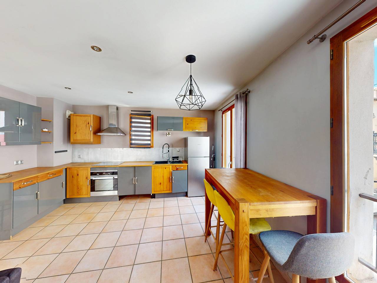 Apartamento entero, Frontignan Apartamento con terraza y cocina, cerca del centro de la ciudad in Frontignan, Côte d'Améthyste
