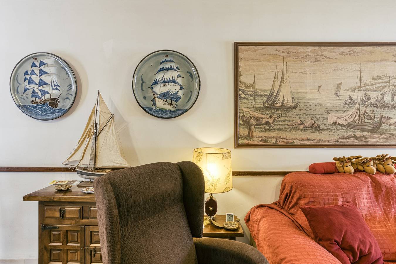 Casa Vacacional 'Villa Montgó Parc Con Piscina', Vistas a la Montaña y Aire Acondicionado in La Escala, Alt Empordà