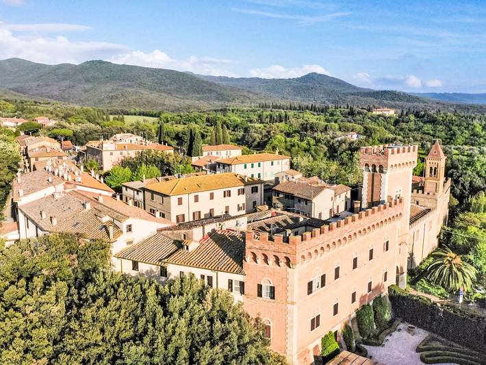 Ferienwohnung für 4 Personen, mit Ausblick und Garten sowie Kinderpool in Castagneto Carducci - 2