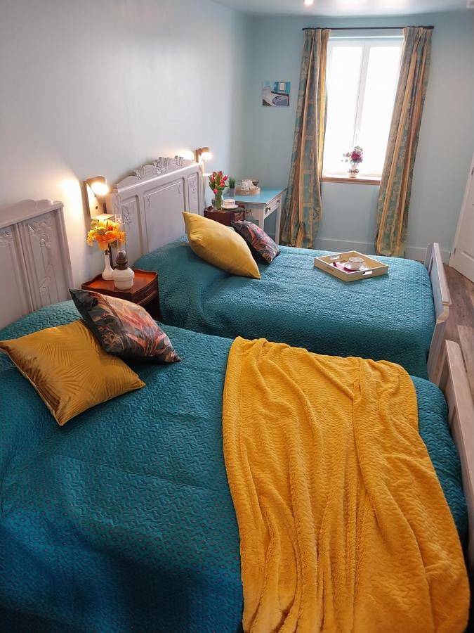 Location de vacances pour 2 personnes, avec jardin ainsi que terrasse et vue à Saint-Cyr-du-Bailleul - 4