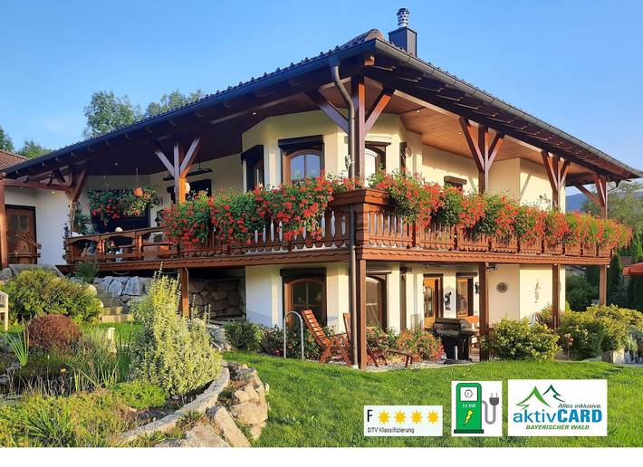 Ferienwohnung für 2 Personen, mit Balkon und Balkon/Terrasse sowie Terrasse und Garten in Lam