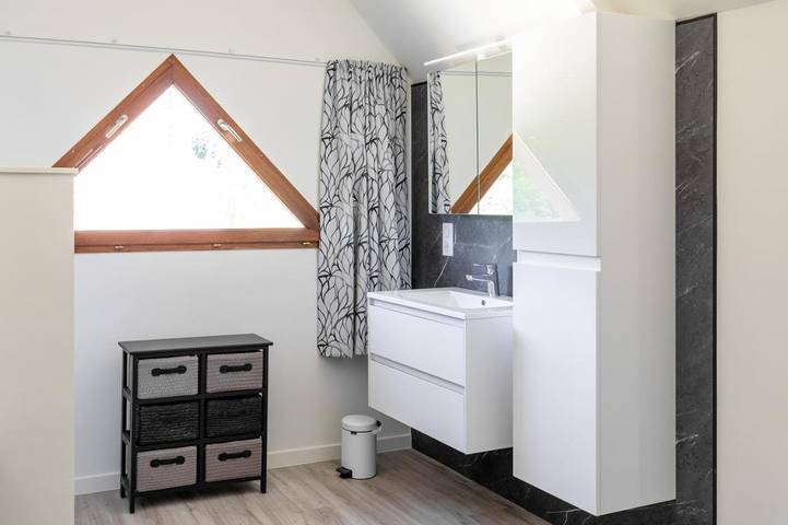 Parc de vacances pour 6 personnes, avec vue et bassin pour enfant ainsi que piscine et jardin, animaux acceptés dans le Lot - 4