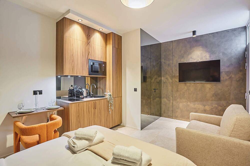 Apartamento entero, Suite Premium facing the Chateau de Vincennes in Vincennes, Valle del Marne