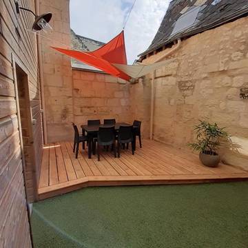 Gîte pour 7 personnes, avec terrasse, adapté aux familles à Bourgueil