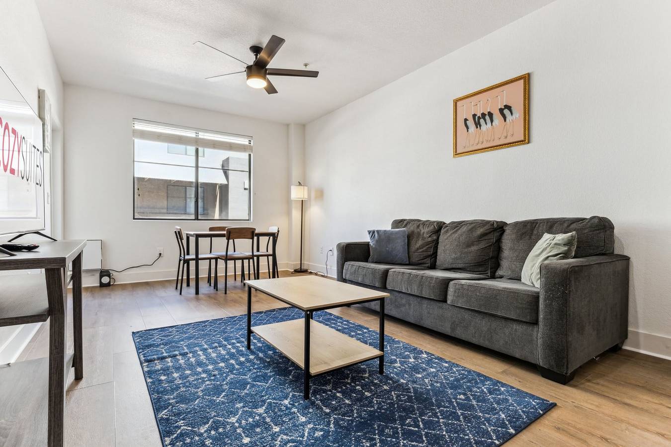 Entire apartment, Cozysuites Glendale - Westgate with pool 02 in Glendale, Maricopa County