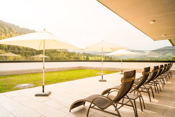 Ferienwohnung für 5 Personen, mit Balkon und Terrasse sowie Garten und Sauna in Schattwald - 4