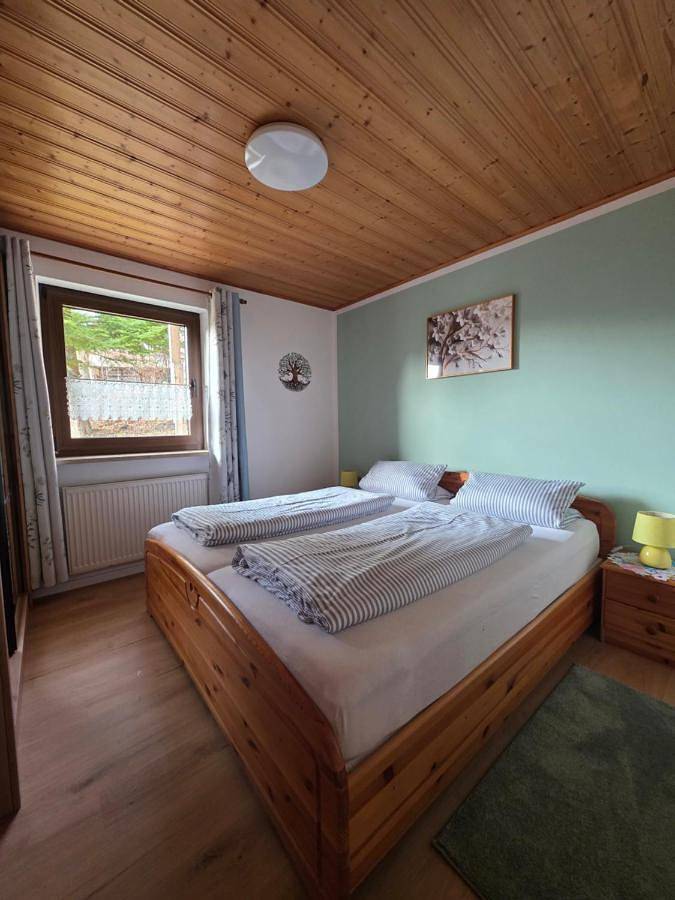 Ferienwohnung für 3 Personen, mit Balkon und Terrasse sowie Garten und Ausblick in Gößweinstein - 3