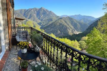 Gîte pour 6 personnes, avec vue et balcon à Malaussène