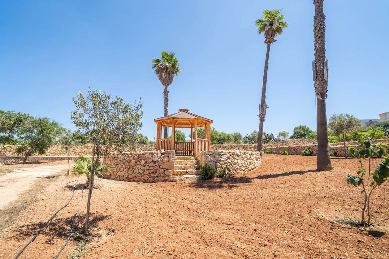 Appartamento intero, Hal Wardija in Qala, Gozo with Terrace, Pool & Bbq in Qala, Gozo
