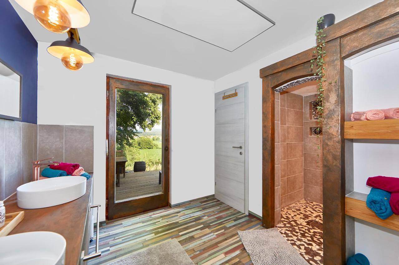 Exklusives Zimmer im Kräuterstöckl mit Frühstück gegen Aufpreis in Südoststeiermark, Straden