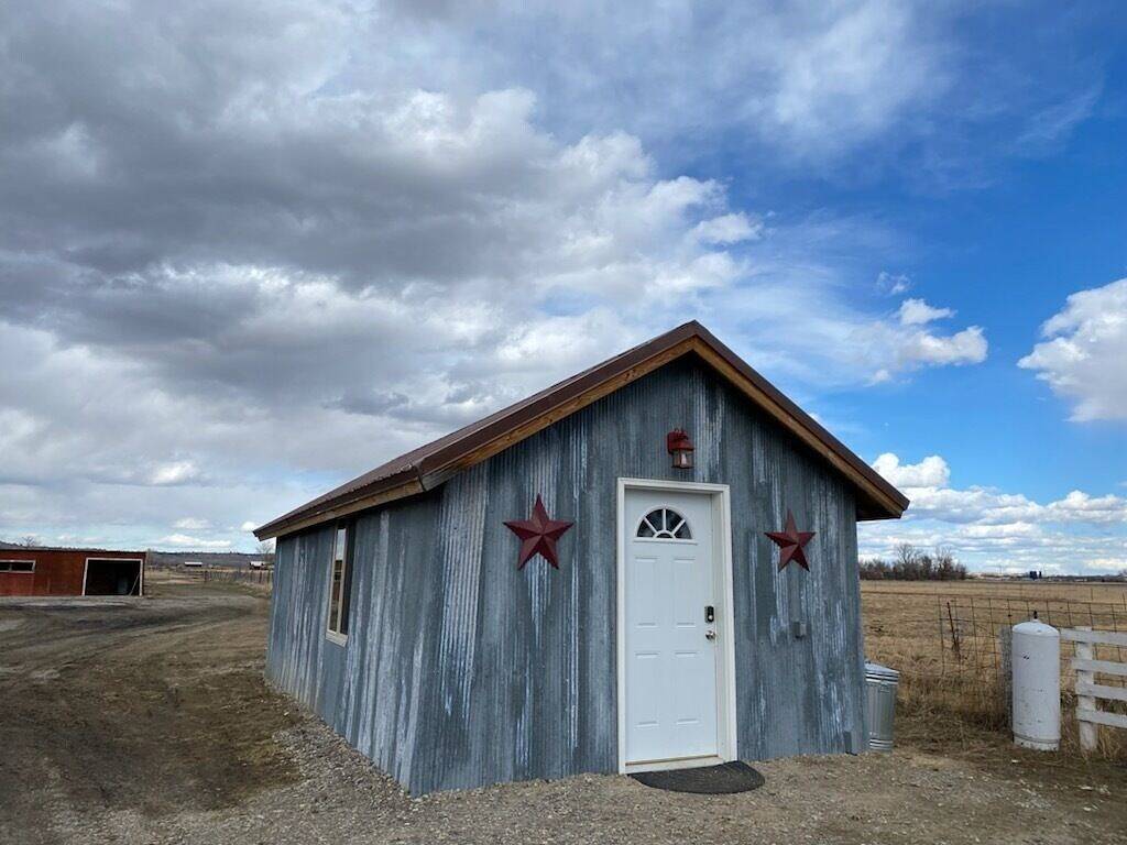 Quiet Country Burnt Cross Cabin close to Billings in Yellowstone County