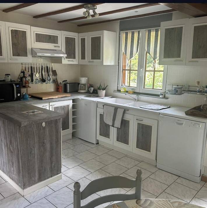 Gîte pour 5 personnes, avec terrasse dans Graimbouville