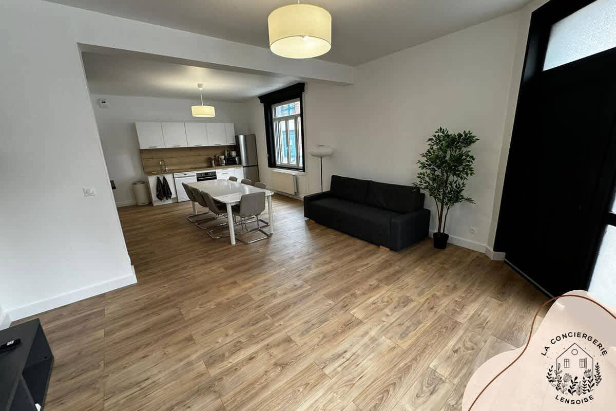 La Maison Lensoise, wifi, proche Bollaert, 8 pers in Lens, Région de Lens