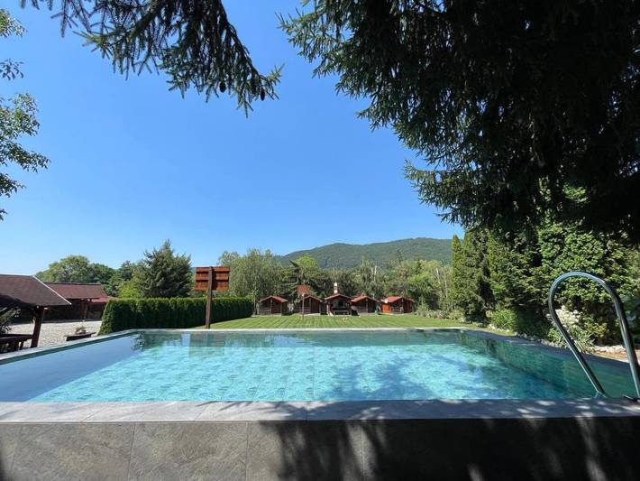 Maison d’hôte pour 26 personnes, avec sauna et jardin ainsi que piscine et jacuzzi en Roumanie - 2