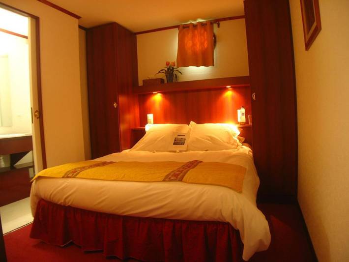 Bateau pour 2 personnes, avec terrasse dans le Gard - 2
