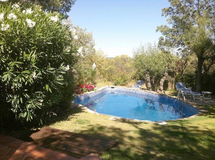 Casa rural para 8 personas, con vistas además de jardín y piscina en Valdemorillo - 2