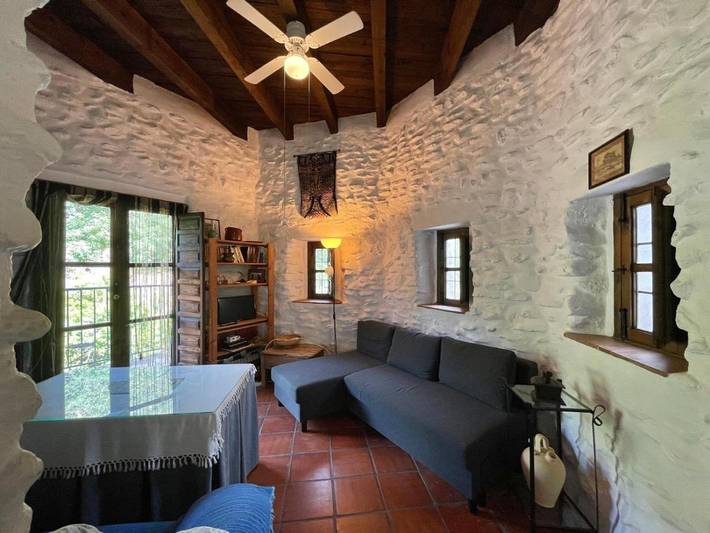 Apartamento para 4 personas, con Balcón además de Terraza y Vistas en Salares