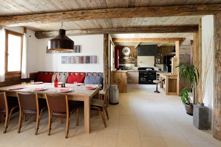Gîte pour 8 personnes, avec jardin ainsi que sauna et terrasse