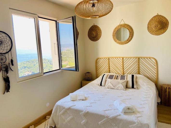 Villa pour 8 personnes, avec piscine ainsi que jardin et vue à Bormes-les-Mimosas - 3