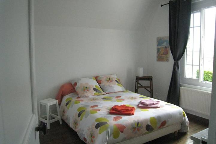 Location de vacances pour 6 personnes, avec jardin à Bernières-sur-Mer - 2