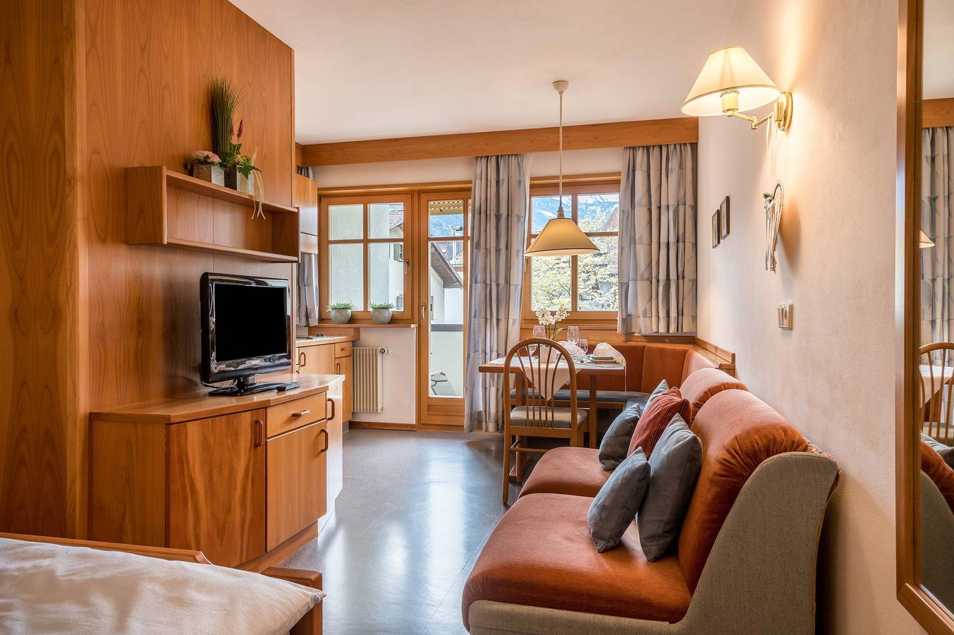 Ganzes Studio, Studio 'Taufner Apartment A 105' mit Bergblick, Garten & Wlan in Partschins, Texelgruppe