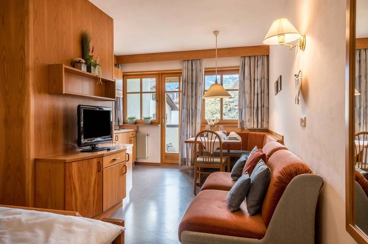 Studio für 2 Personen, mit Balkon und Garten in Partschins, Texelgruppe