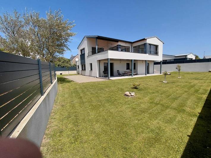 Location de vacances pour 8 personnes, avec Balcon et Terrasse ainsi que Jardin et Vue à Lanildut - 3