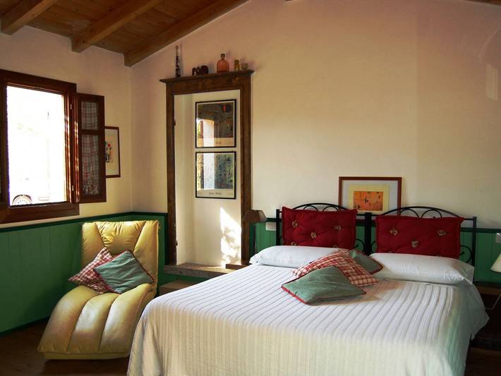 Agriturismo per 2 persone, con giardino e piscina, con animali domestici in Barbagia