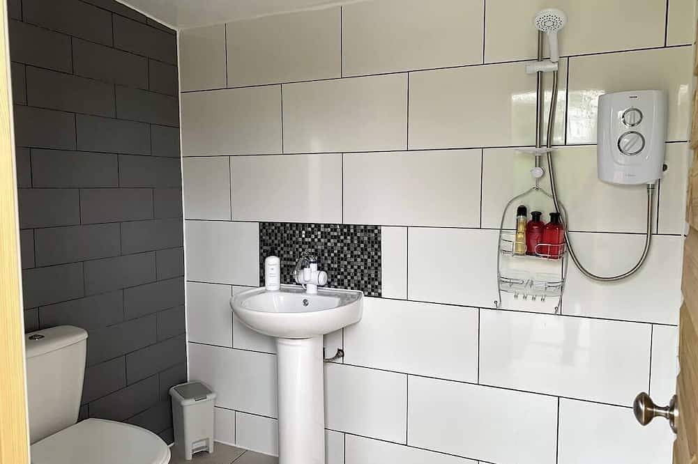 The Pig Sty - Farm Stay in Shepshed, Heart of England