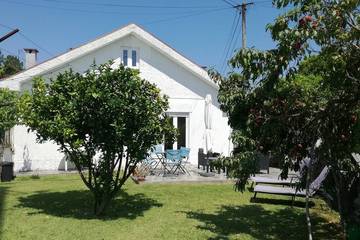 Gîte pour 5 personnes, avec jardin dans Vila Verde