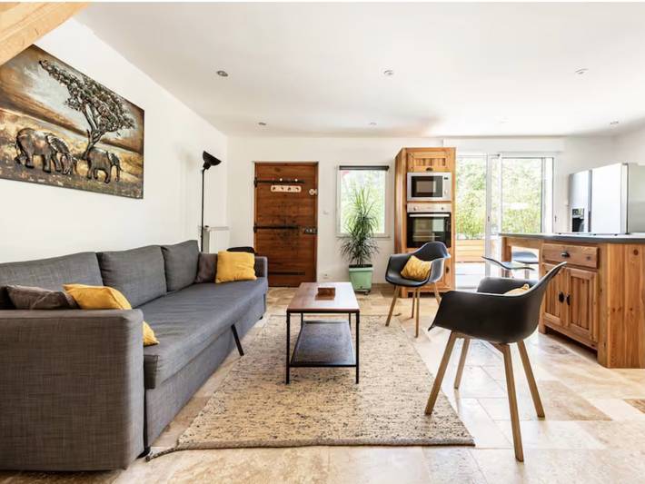 Gîte pour 6 personnes, avec jardin ainsi que piscine et terrasse à Roussillon - 2