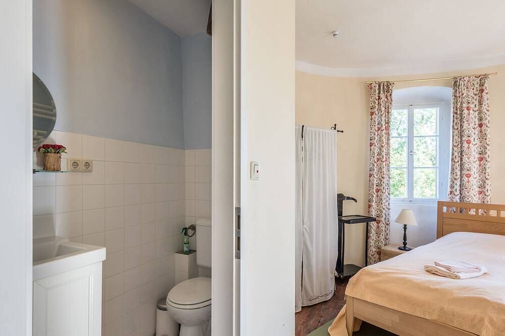 Appartement entier, Château à douves d'Unsleben, nid de faucon in Unsleben, Rhön-Bayern