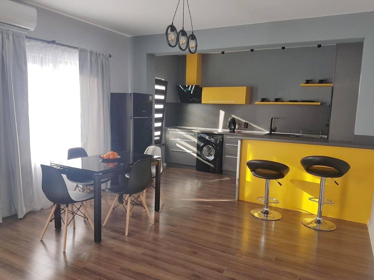 Cały apartament, Apartament wakacyjny dla 4 osób z taras in Karłowo, Bułgaria