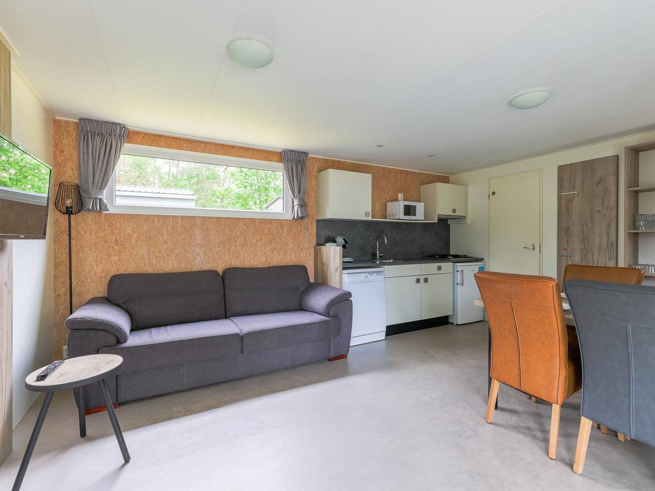 Chalet with covered terrace on campsite with pool in North Brabant