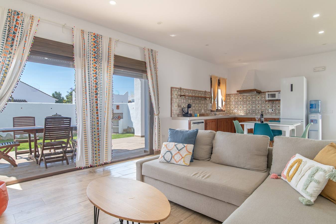 Casa de vacaciones "Casa Trafalmar" con piscina, Wi-Fi, jardín y terraza in Playa de Zahora, Barbate