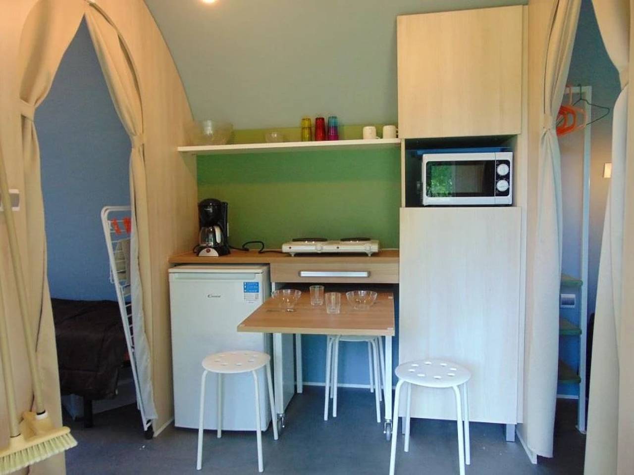 Zecamping 3 étoiles familial piscine chauffée mobil-home 16m2 in Florac-Trois-Rivières, Cevenas