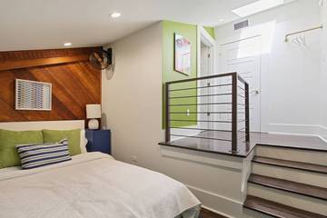 Vacation Home for 18 Guests in Faubourg Marigny, Orleans Parish, Picture 4