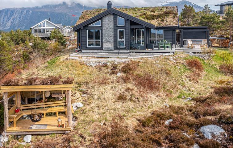 Ferienhaus für 6 Personen mit Terrasse in Tustna, Aure