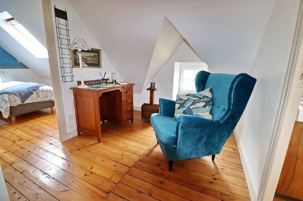 690-Villa de charme au cœur d’un jardin luxuriant in Audierne, Côte de Cornouaille