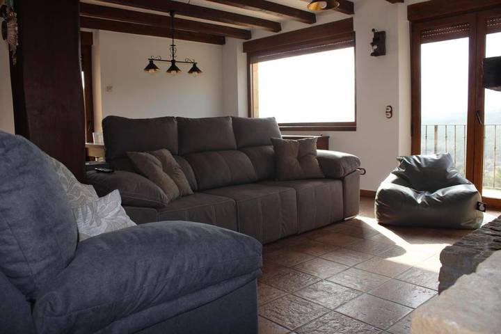 Casa rural para 13 personas, con piscina además de vistas y jardín en Sierra de la Demanda - 3