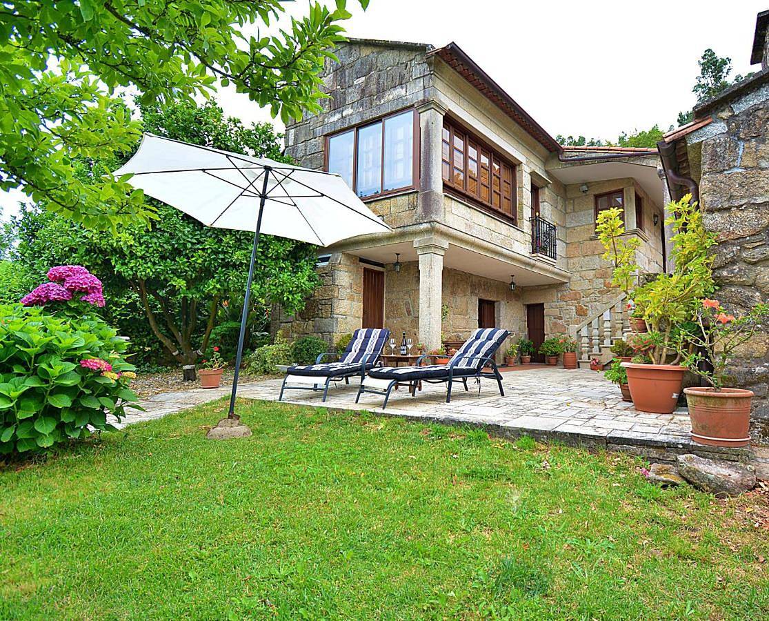 Four-Bedroom Holiday Home in Meis, Costa de Galicia