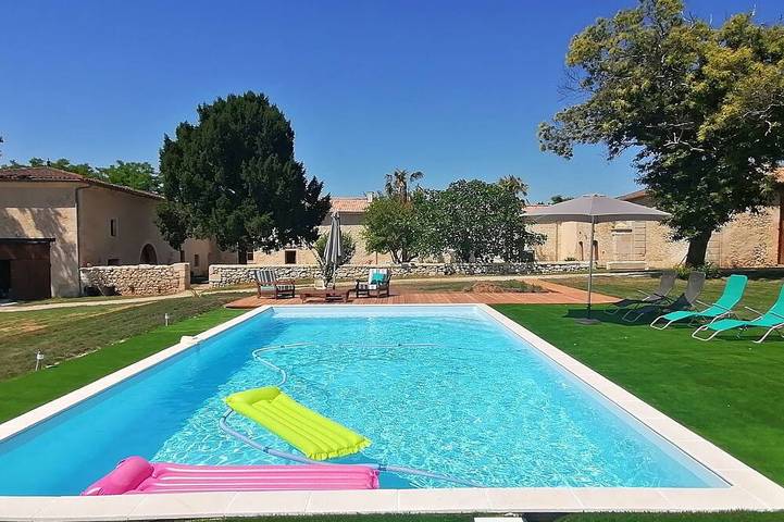Location de vacances pour 10 personnes, avec Terrasse et Jardin à Guillac (Gironde)