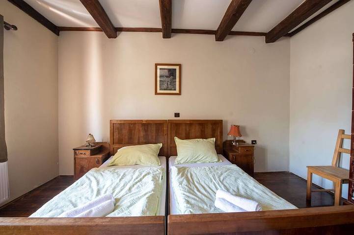 Erholung mit Jacuzzi, Pool und authentischem slavonischem Charme in Pozega-Slawonien